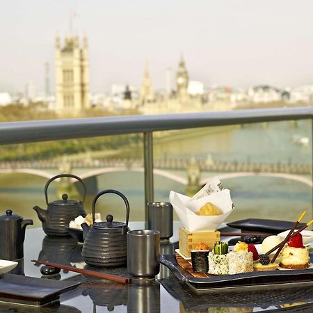 Plaza On The River 런던 외부 사진 Afternoon tea at the InterContinental London