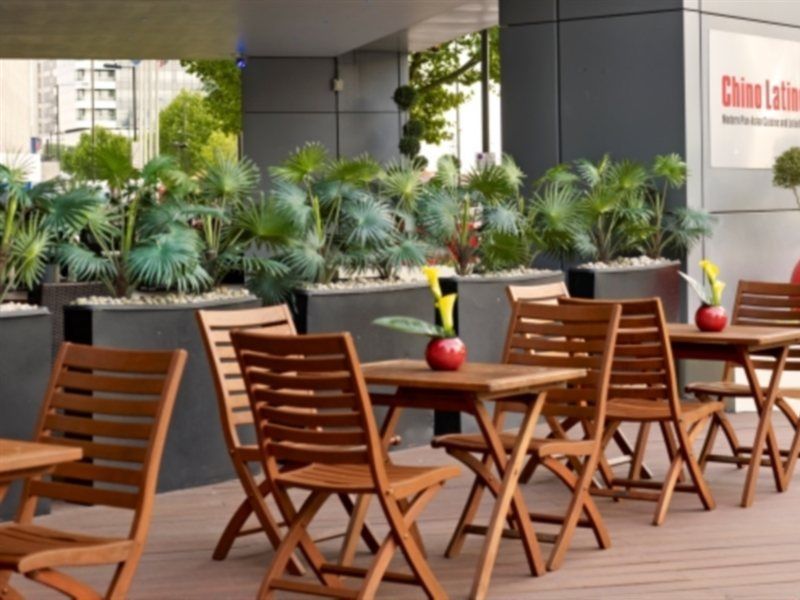 Plaza On The River 런던 외부 사진 The Club at London Heathrow Airport
